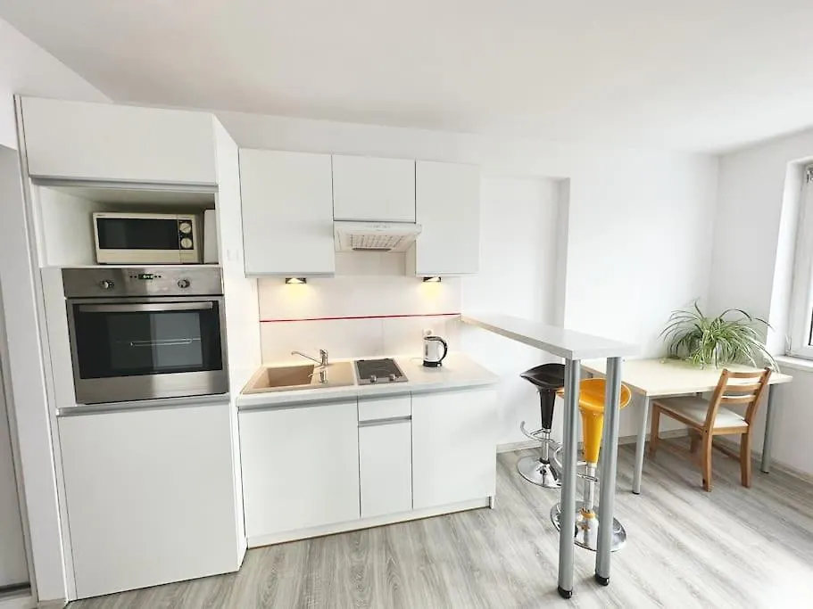 Studio Na Zielonym Powislu Warszawa 0*,